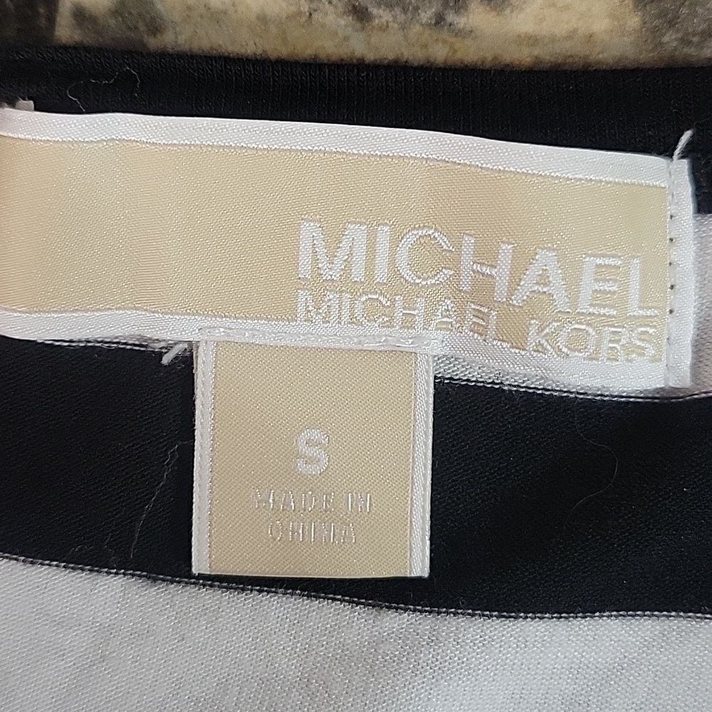 Michael Kors T-Shirt Dress. Size S - Picture 3 of 4